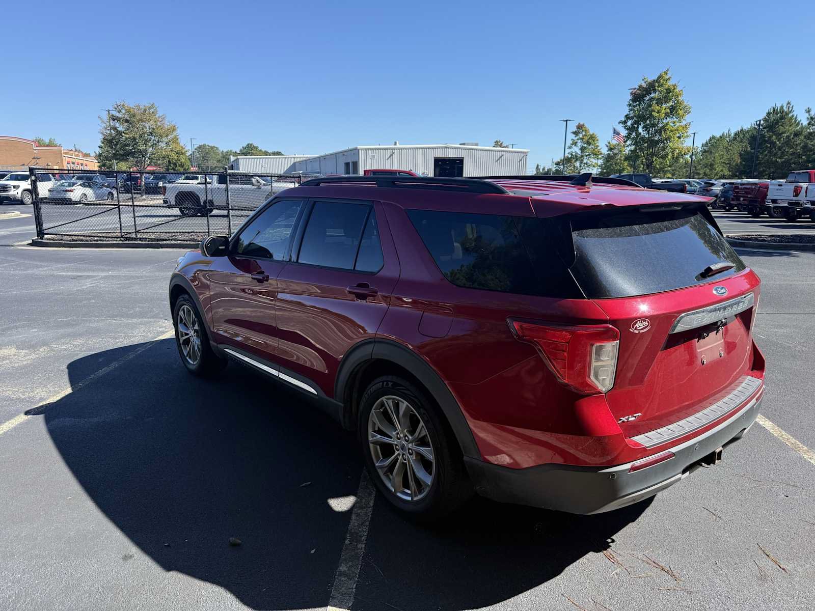 Used 2022 Ford Explorer XLT w/ Equipment Group 202A RWD image 5
