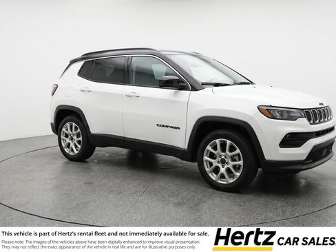 Used 2025 Jeep Compass Limited AWD/4WD image 1