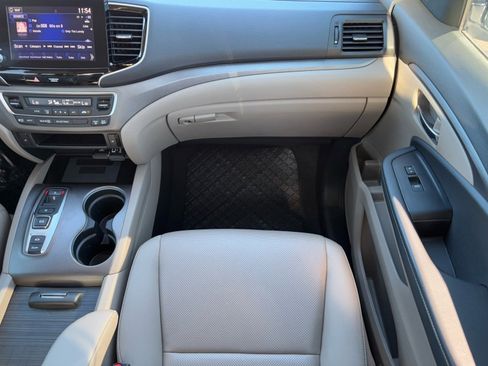 Used 2022 Honda Ridgeline RTL-E image 17