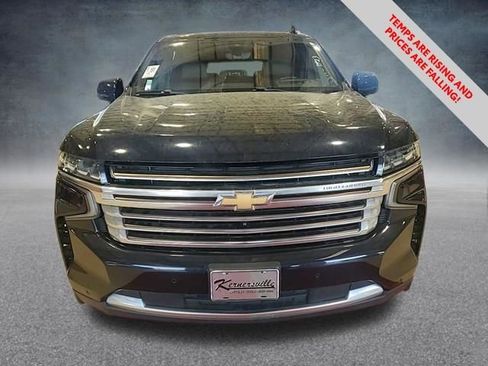 Used 2021 Chevrolet Suburban High Country w/ Premium Package image 23