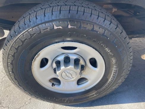 Used 2015 Chevrolet Express 2500 Work Van image 24