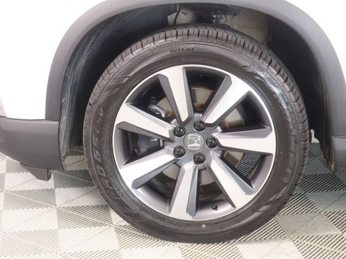 Used 2024 Honda Pilot Touring image 20