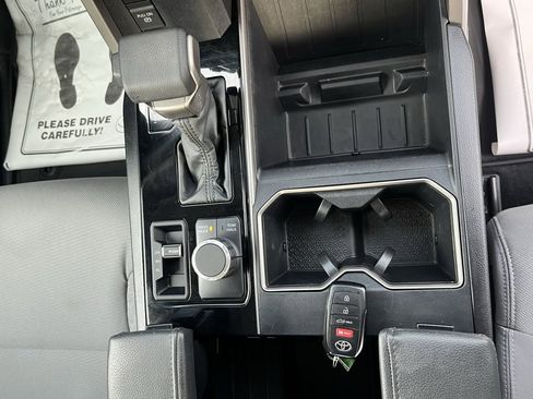 Used 2024 Toyota Tundra SR5 image 9