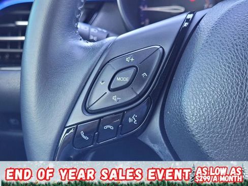 Used 2020 Toyota C-HR XLE image 26