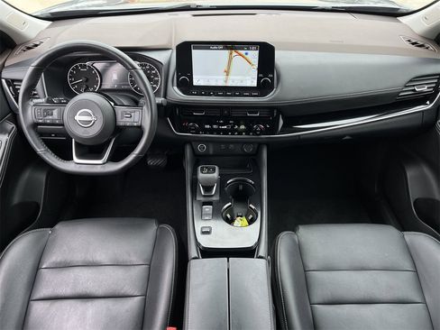 Certified 2022 Nissan Rogue SL w/ SL Premium Package image 9