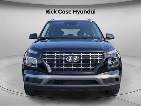 Certified 2023 Hyundai Venue SEL w/ Cargo Package image 5