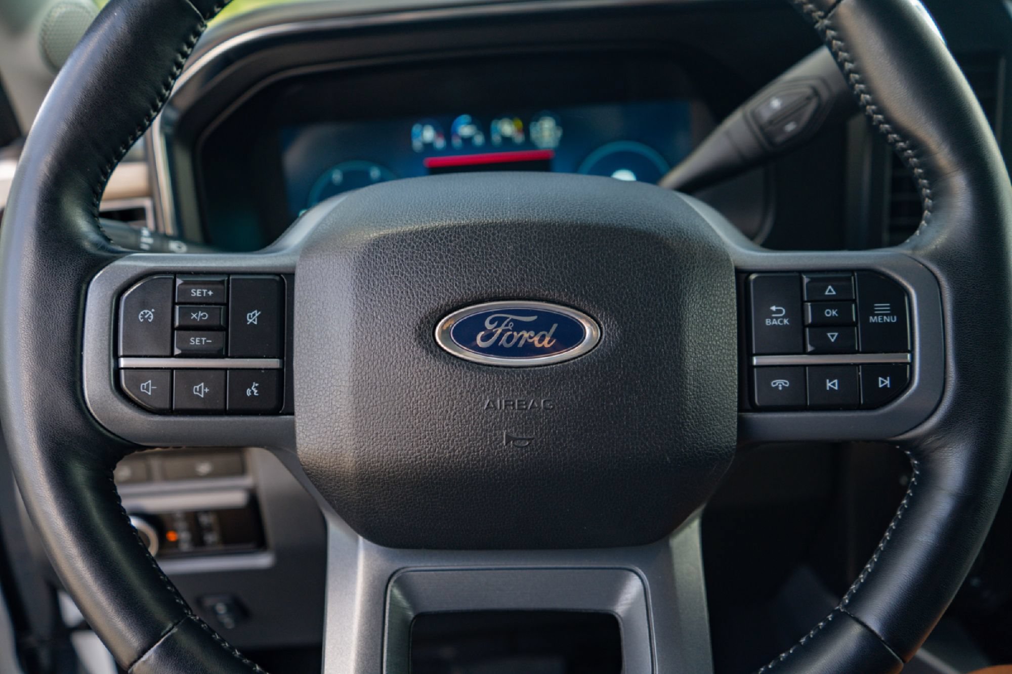 Used 2024 Ford F250 Lariat AWD/4WD image 12