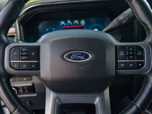 Used 2024 Ford F250 Lariat AWD/4WD image 12