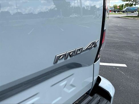 Used 2023 Nissan Frontier PRO-4X w/ Pro-4X Premium Package AWD/4WD image 24