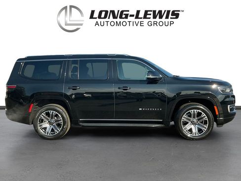 Used 2024 Jeep Wagoneer Series II image 8