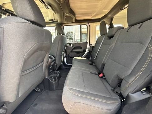 Used 2025 Jeep Wrangler Unlimited Sahara AWD/4WD image 12