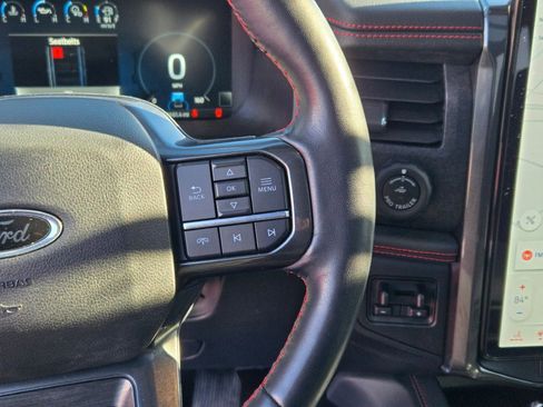 Used 2022 Ford Expedition Max Limited image 31