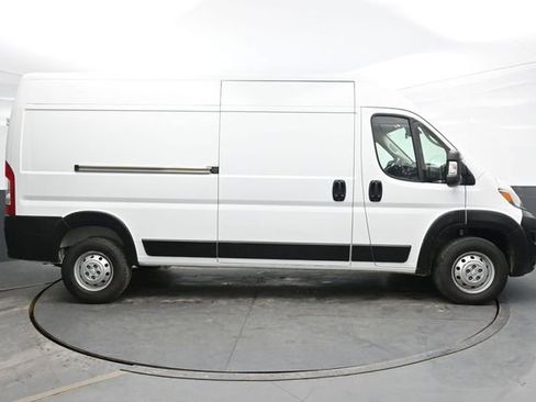 Used 2023 RAM ProMaster 2500 FWD image 8