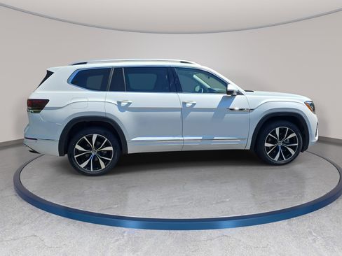 Certified 2024 Volkswagen Atlas SEL Premium R-Line AWD/4WD image 4