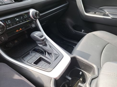 Used 2024 Toyota RAV4 XLE Premium FWD image 23