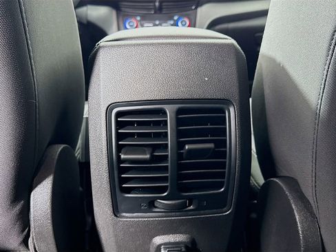 Used 2018 Ford Escape SE image 30