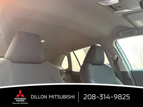 Used 2022 Toyota RAV4 LE AWD/4WD image 20