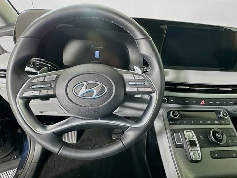 Certified 2025 Hyundai Palisade SEL FWD image 11