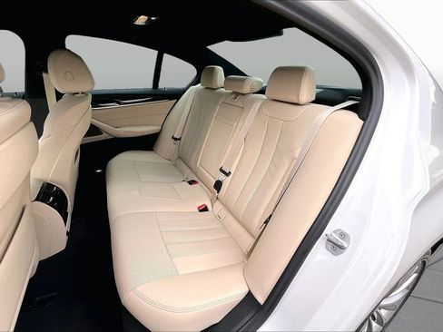 Used 2023 BMW 530i w/ Premium Package RWD image 21