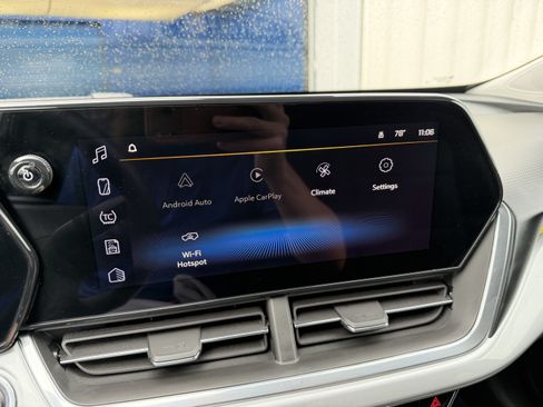 Used 2024 Chevrolet Trax LT w/ Driver Confidence Package FWD image 18