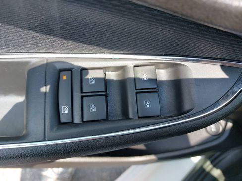 Used 2019 Chevrolet Cruze LT w/ Convenience Package FWD image 27