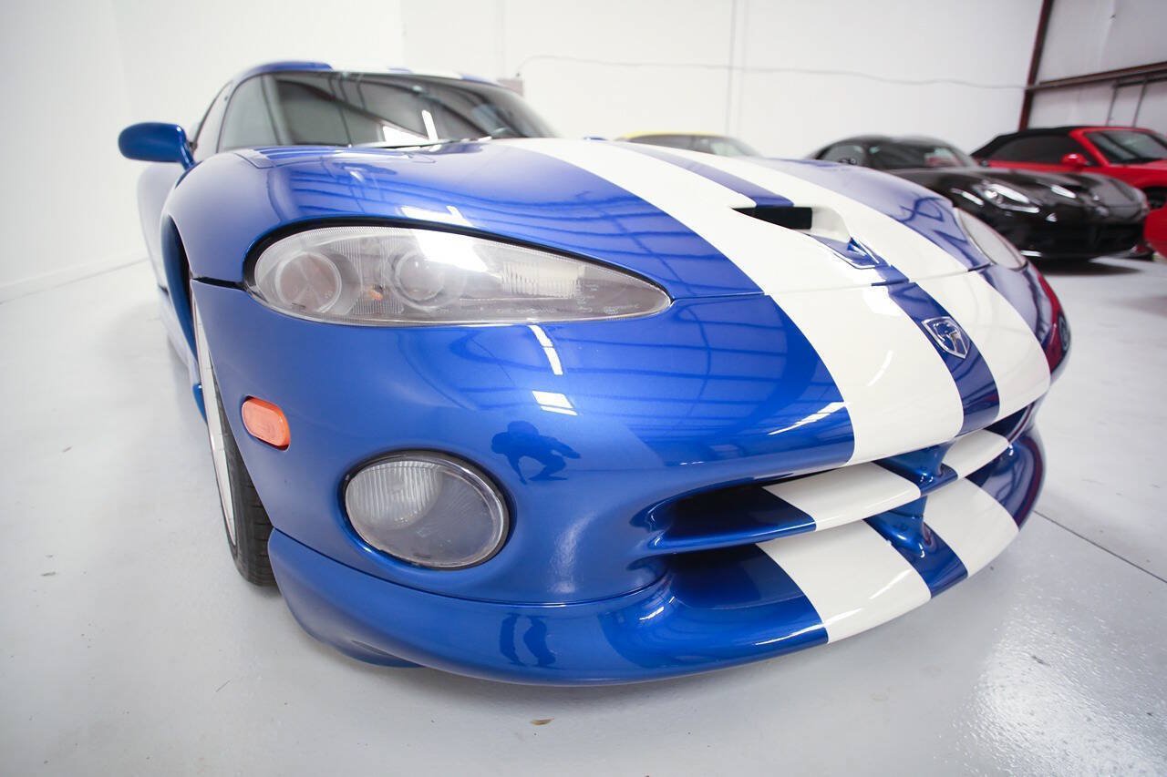 Used 1996 Dodge Viper GTS RWD image 11