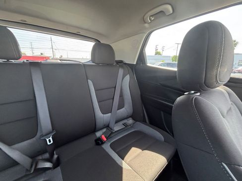 Used 2025 Chevrolet TrailBlazer LT image 38