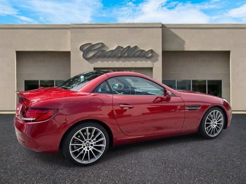 Used 2018 Mercedes-Benz SLC 300 image 3