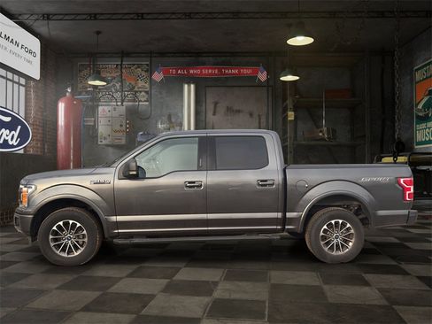 Certified 2018 Ford F150 XLT w/ Equipment Group 302A Luxury image 29