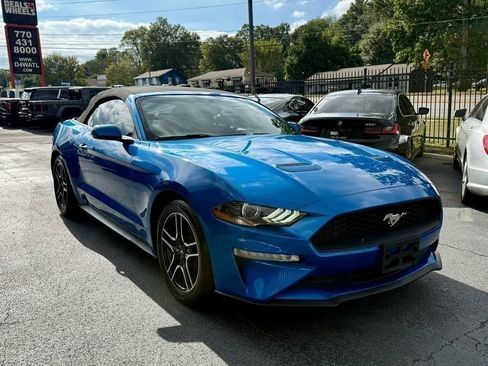 Used 2020 Ford Mustang Premium image 3