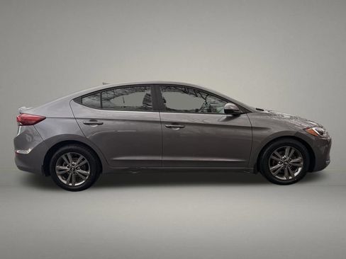 Used 2018 Hyundai Elantra Value Edition FWD image 6