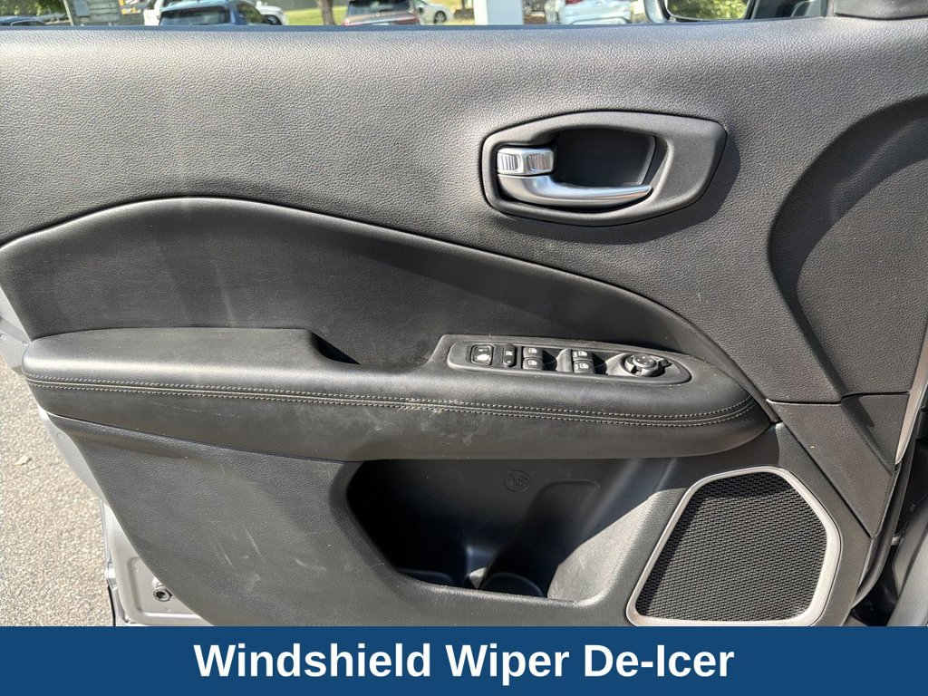 Used 2019 Jeep Compass Latitude AWD/4WD image 20