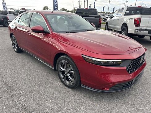 Used 2023 Honda Accord EX image 3