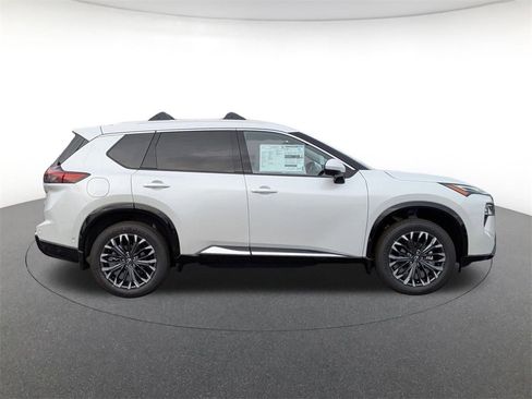 New 2026 Nissan Rogue Platinum w/ Platinum Premium Package image 5