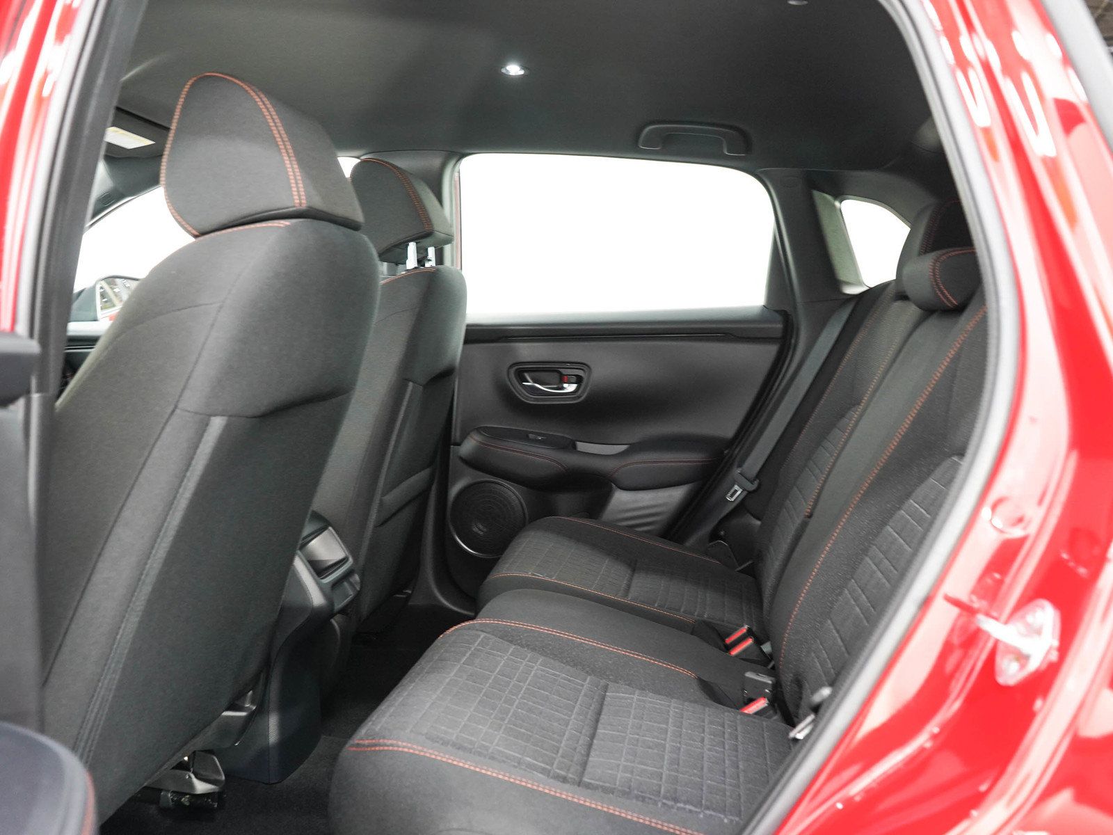 Used 2025 Honda HR-V Sport image 15