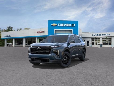 New 2026 Chevrolet Traverse LT w/ Midnight/Sport Edition image 8