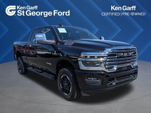 Used 2025 RAM 2500 Laramie AWD/4WD image 1