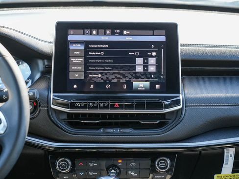 Used 2023 Jeep Compass Altitude image 12