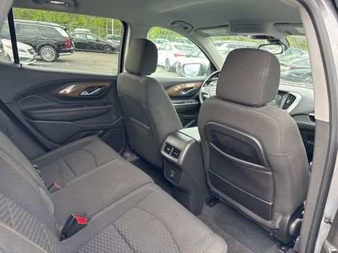 Used 2020 GMC Terrain SLE w/ Driver Convenience Package FWD image 10