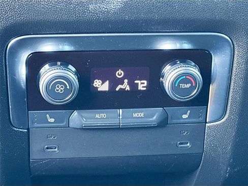 Used 2025 GMC Yukon Denali image 26