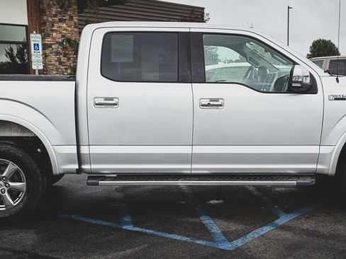 Used 2018 Ford F150 Lariat w/ Equipment Group 502A Luxury AWD/4WD image 14