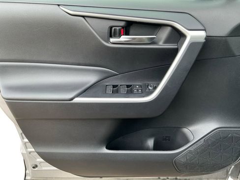 Used 2024 Toyota RAV4 XLE image 22