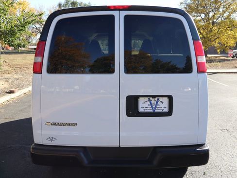 Used 2017 Chevrolet Express 2500 LS image 6