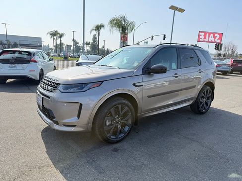Used 2022 Land Rover Discovery Sport SE R-Dynamic image 3