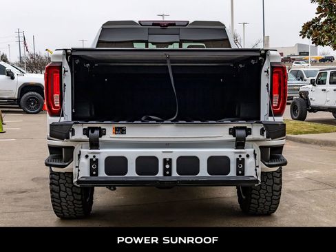 Used 2023 GMC Sierra 1500 AT4 w/ AT4 Premium Package image 8