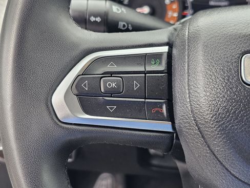 Used 2024 Jeep Compass Latitude AWD/4WD image 21
