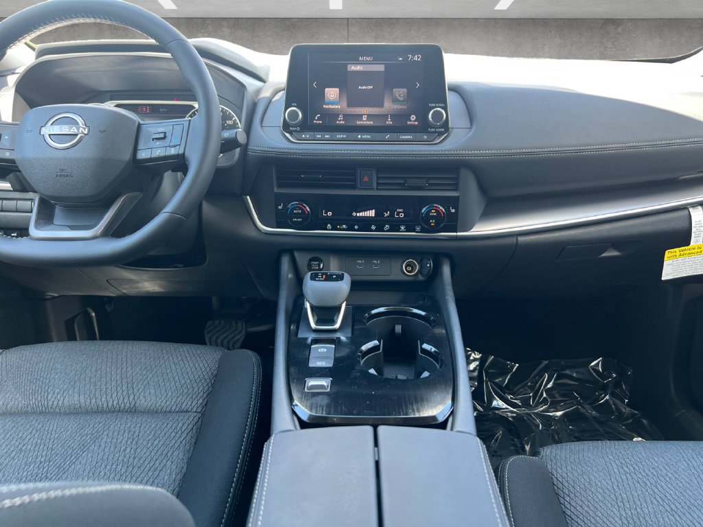 New 2026 Nissan Rogue SV FWD image 4