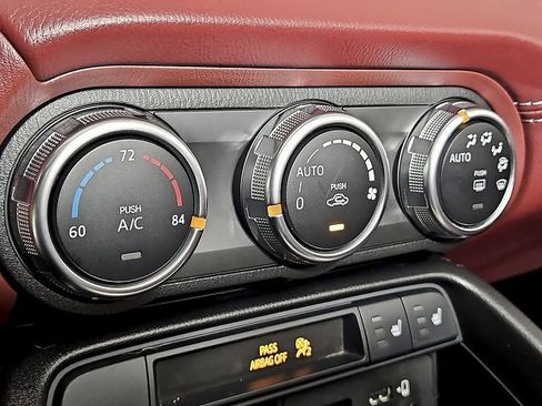 Used 2020 MAZDA MX-5 Miata Grand Touring image 14