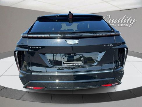 New 2025 Cadillac Lyriq Luxury image 4