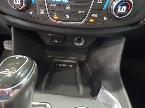 Used 2019 Chevrolet Traverse Premier w/ LPO, Cargo Package AWD/4WD image 31